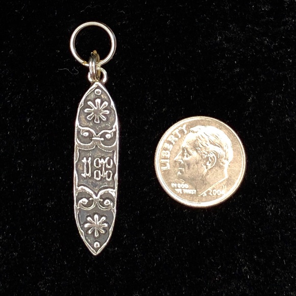 .925 Silver Strength Charm - Picture 1 of 2